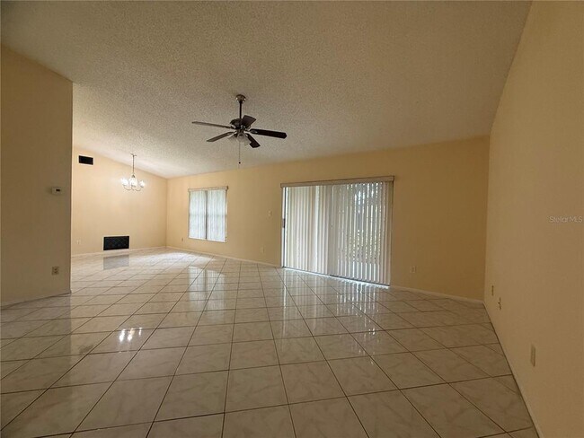 Building Photo - 12116 Medan Ct