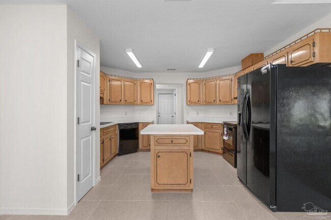 Building Photo - 9568 Brentwood Blvd