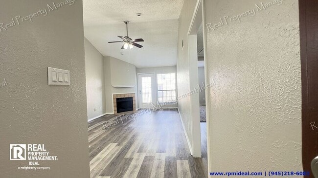 Building Photo - 9601 Forest Ln