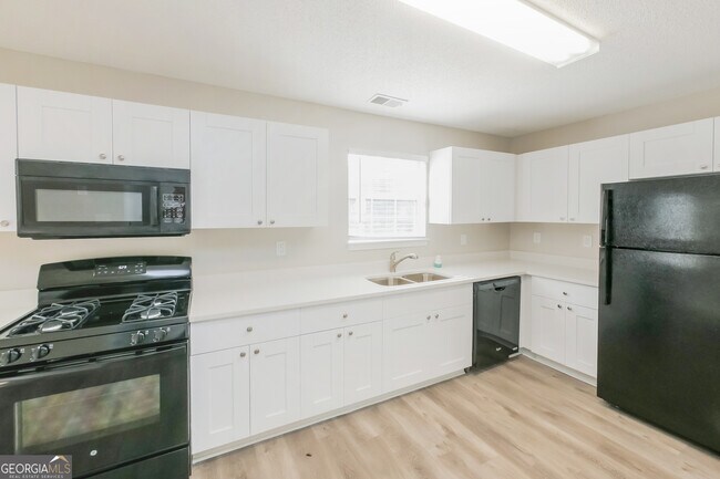 Building Photo - 3623 Salem Hills Dr