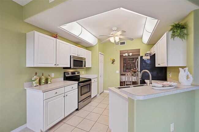 Building Photo - 7050 Prosperity Cir