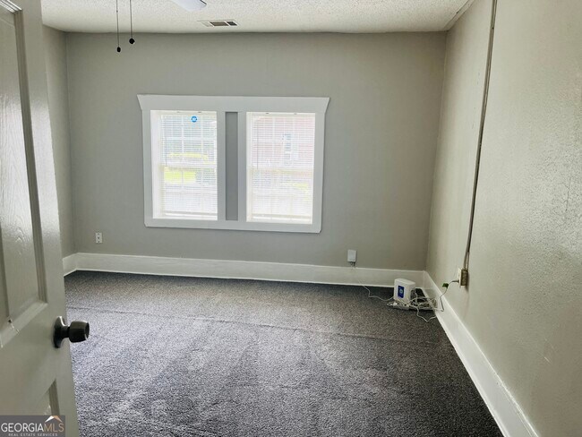 Building Photo - 59 Belk Rd