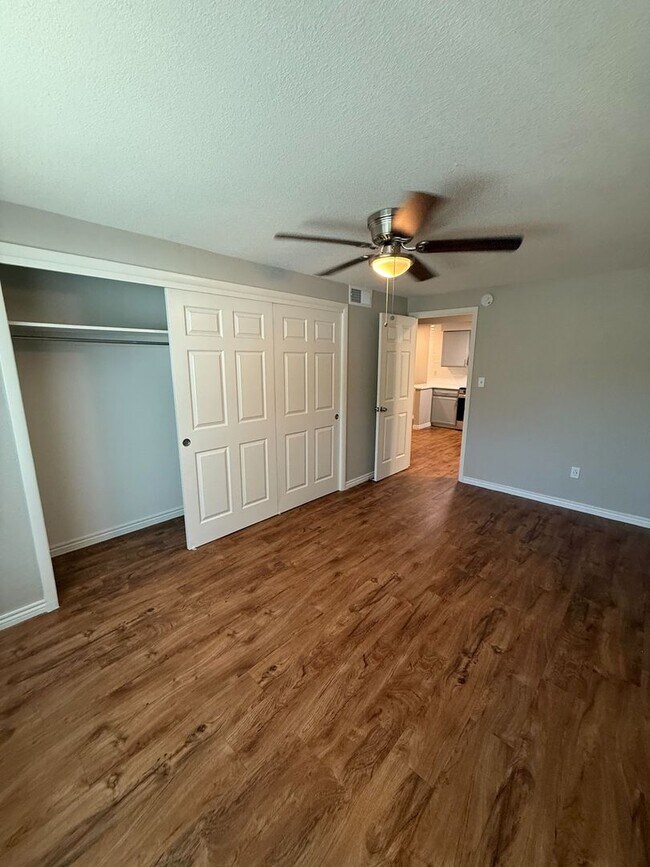 Building Photo - 1990 Fenton St