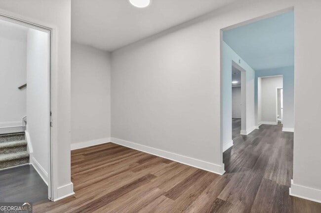 Building Photo - 408 Cottonwood Cir