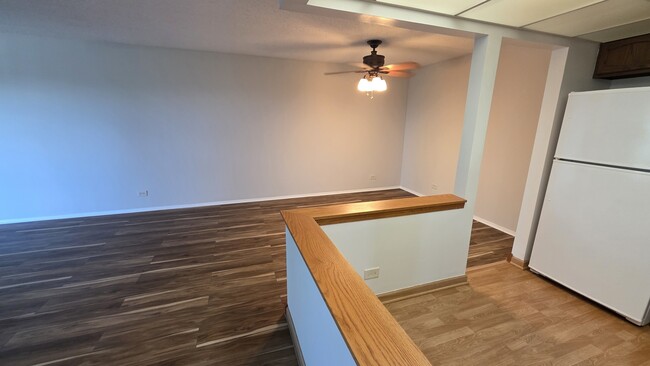 Building Photo - 475 Plum Creek Dr