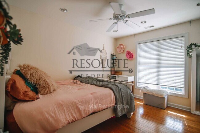 Building Photo - 12223 Penrose Trail