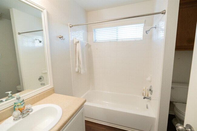 Building Photo - 17921 Kenai Fjords Dr