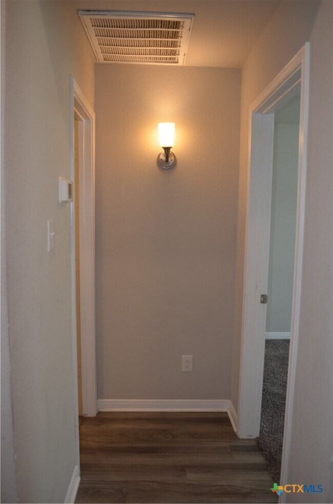 Building Photo - 3423 Addison St