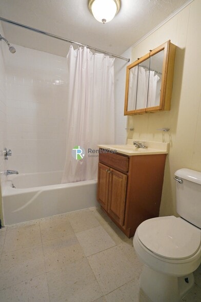 Building Photo - 1128 Commonwealth Ave