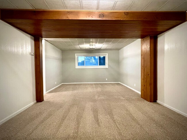 Building Photo - 7507 S 147th St