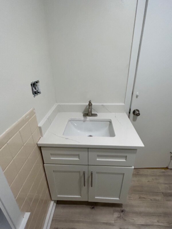 Building Photo - 12 Myrtle St