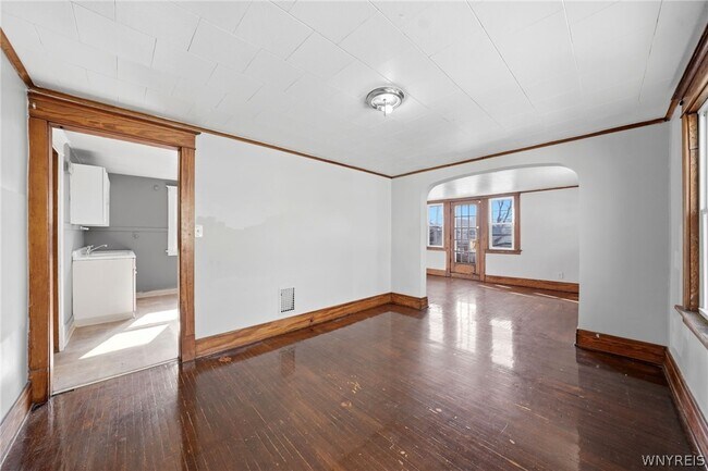 Building Photo - 220 Dartmouth Ave