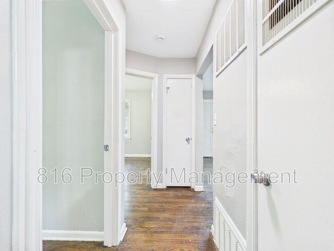 Building Photo - 6149 Agnes Ave