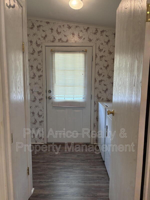 Building Photo - 3515 Zephyr Ln
