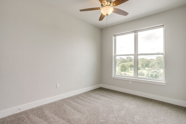 Building Photo - 3200 Forest Park Blvd