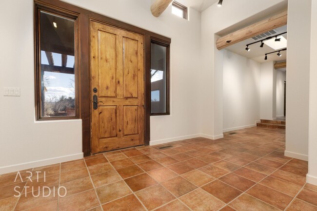 Building Photo - Beautiful Home in Kayenta