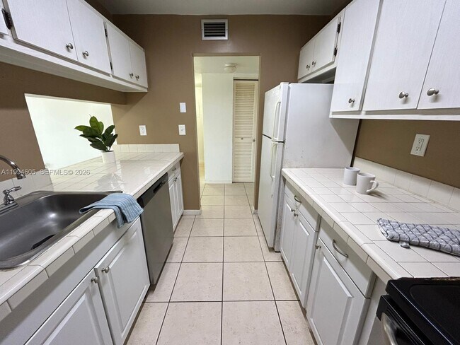 Building Photo - 7483 SW 82nd St