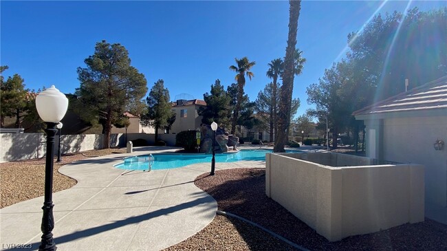 Building Photo - 8800 Sandringham Ave
