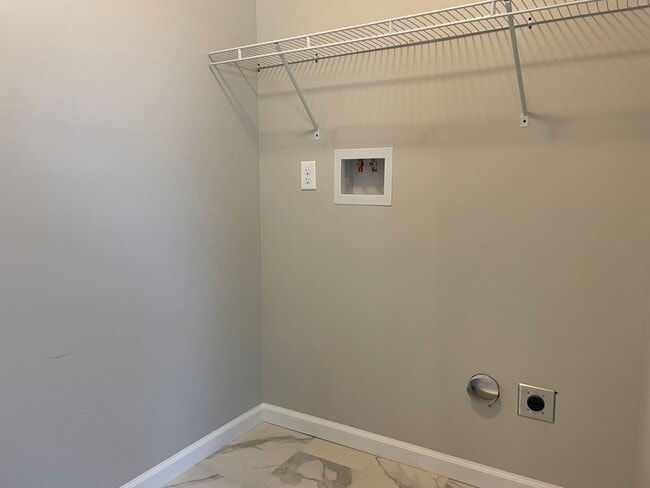 Building Photo - Unit for Rent