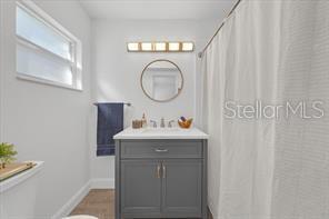 Building Photo - 224 6th Ave N