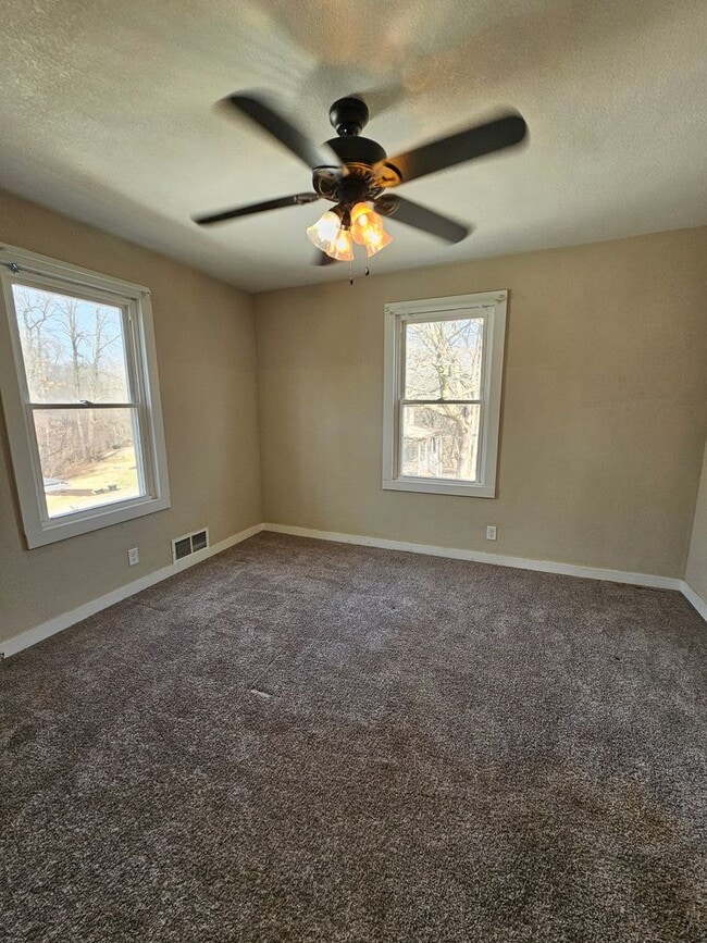 Building Photo - 208-210 13th Ave.