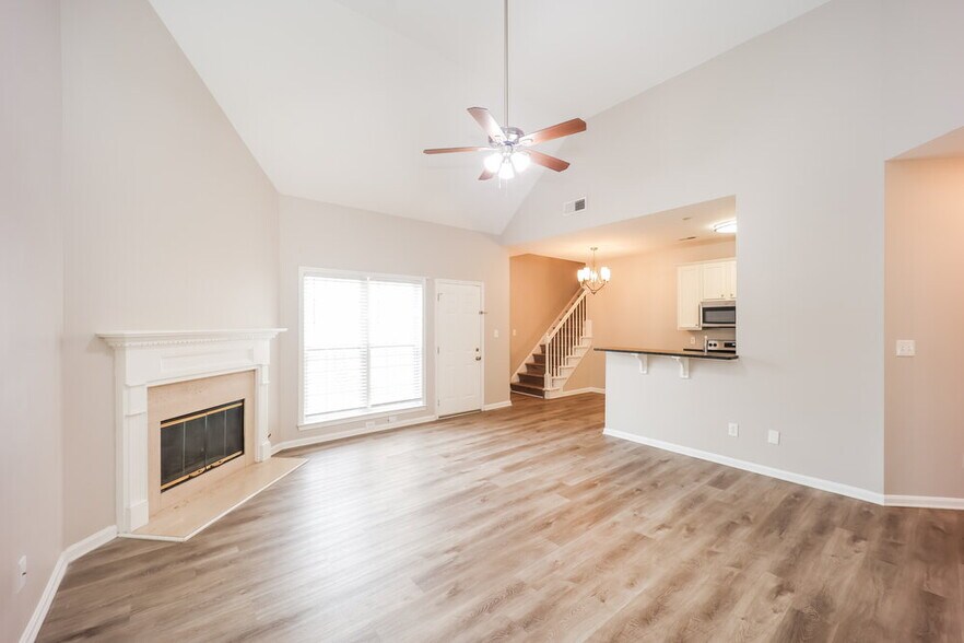 Building Photo - 54 Cottage Ln