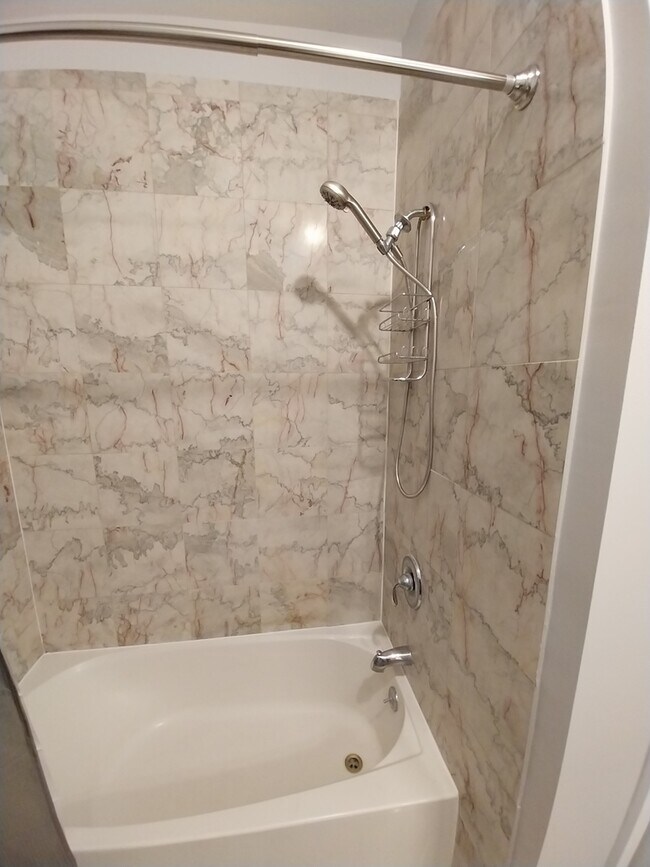 Building Photo - 4552 N Newland Ave