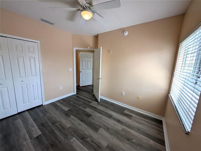 Building Photo - 9533 Newdale Way
