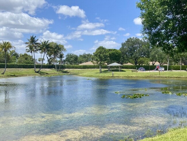 Building Photo - 4104 Inlet Cir