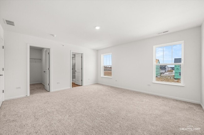 Building Photo - 142 Henderson St