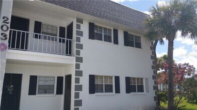 Building Photo - Annual Updated 1BR/1BA Condo – New Interior Finishes, Located on the 2nd Floor