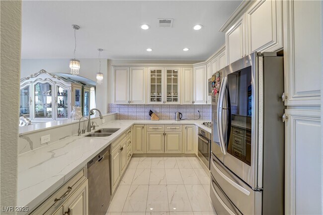 Building Photo - 9430 Laguna Niguel Dr