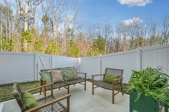 Private Fenced-In Yard - Avery Place