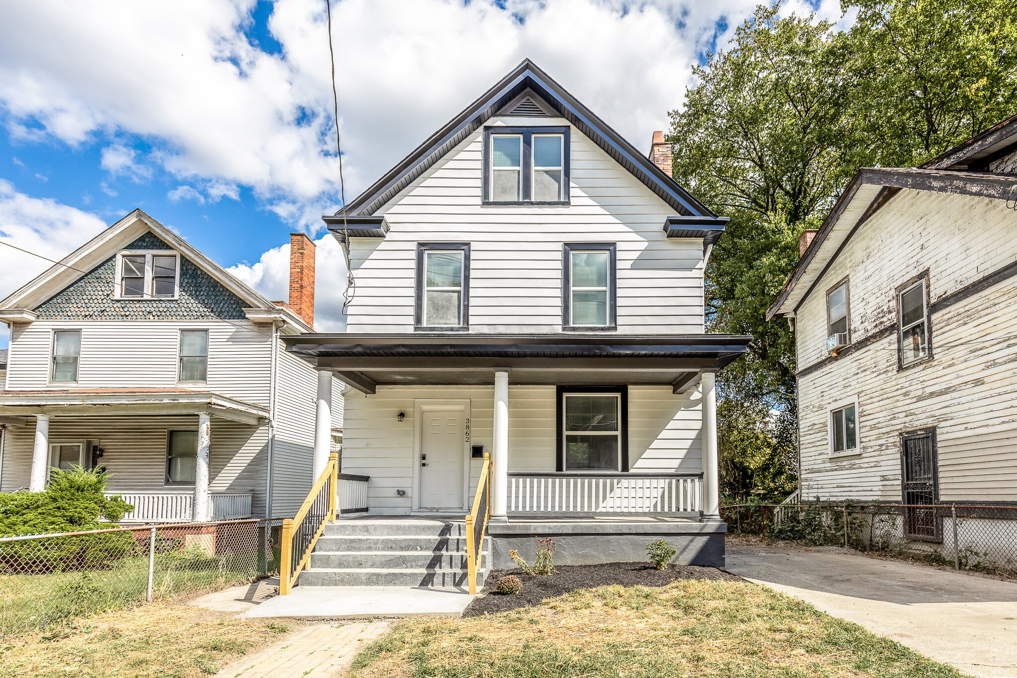 Building Photo - 3862 Vine St