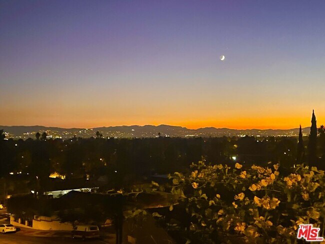 Building Photo - 16312 Itasca St