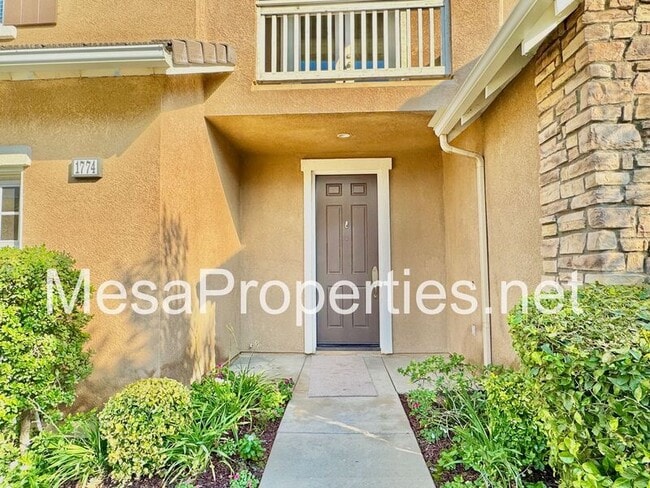 Building Photo - 1774 Wright Pl