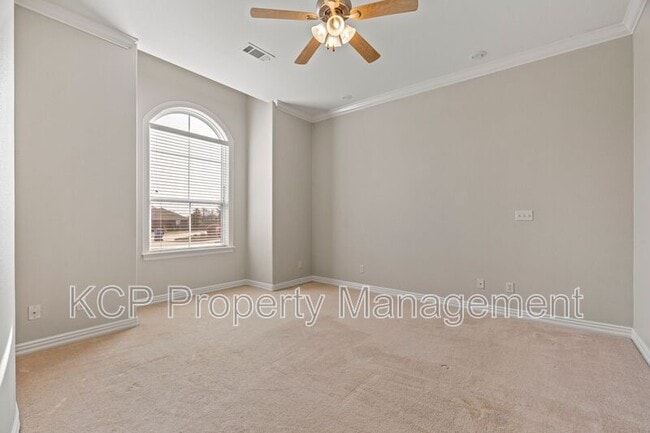 Building Photo - 66 Jeffrey Way