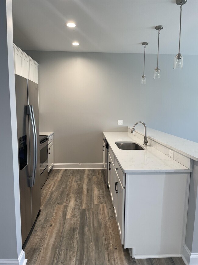 Building Photo - 1179 Commonwealth Cir