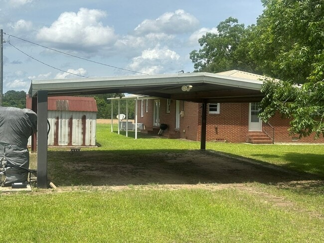Building Photo - 266 Presley Suber Rd
