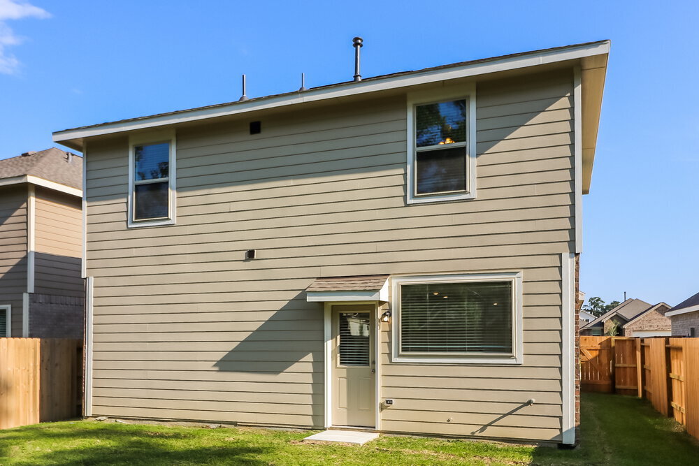 Building Photo - 1934 Ballesteros St