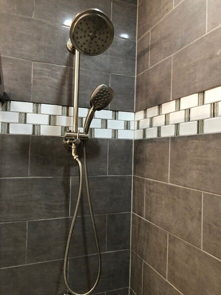 Building Photo - 6629 Dalzell Pl