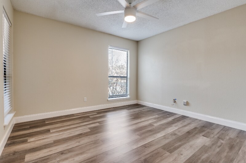 Building Photo - 1310 Harwell Dr