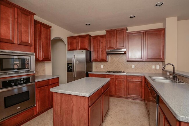 Building Photo - 25939 Celtic Terrace Dr