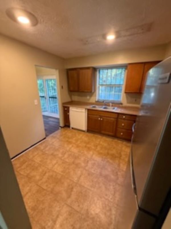 Building Photo - 2498 Deep Shoals Cir