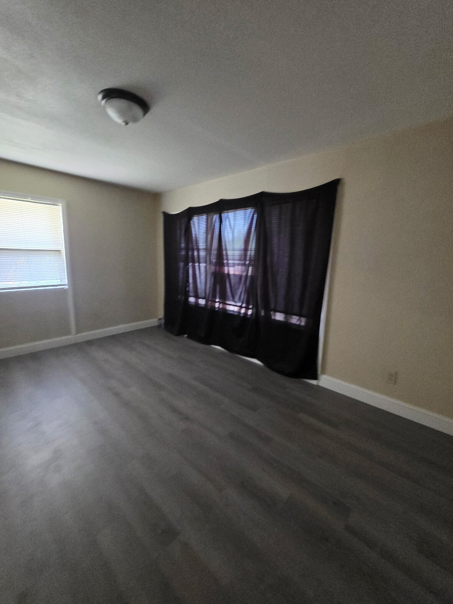 Building Photo - 801 Cantrell Heights St