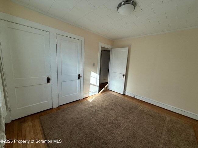 Building Photo - 301 Monument Ave