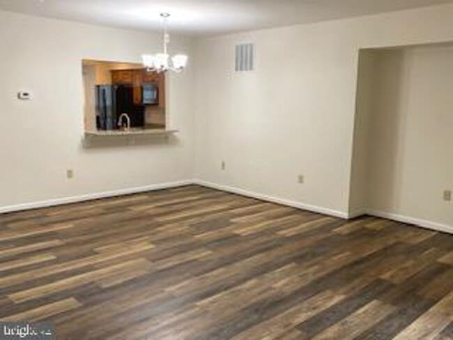 Building Photo - 15653 Montview Dr