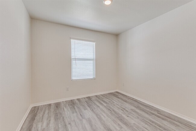 Building Photo - 345 Pueblo Bonito Trl