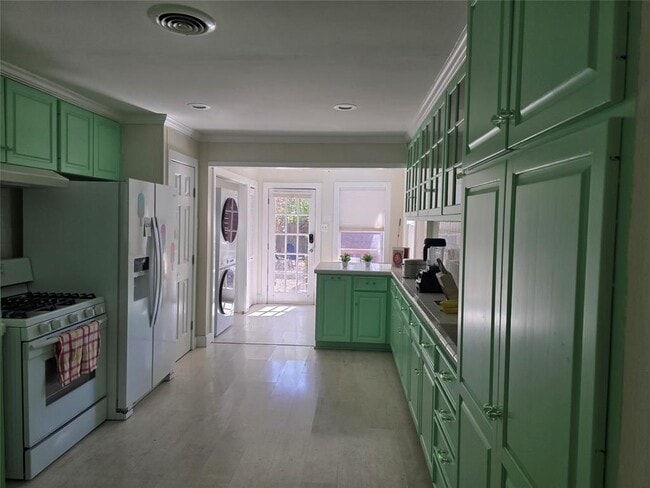 Building Photo - 4213 Ramsey Ave