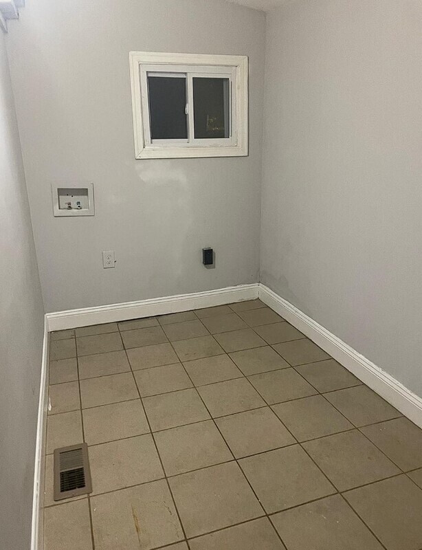 Building Photo - 628 N 55th St